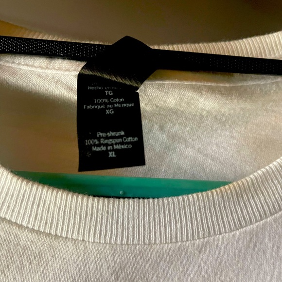 Vans white Tee shirt !!! - Picture 2 of 2